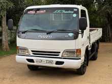 Isuzu ELF 12.5 2004 Lorry