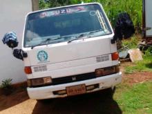 Isuzu ELF 1984 Crew Cab