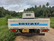 https://riyasewana.com/uploads/isuzu-elf-14-5-41432406154.jpg
