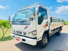 Isuzu ELF 2014 Lorry