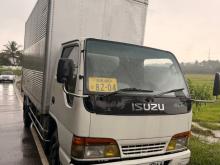 Isuzu ELF 1996 Lorry