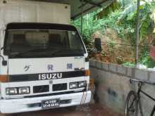 Isuzu ELF 1986 Lorry