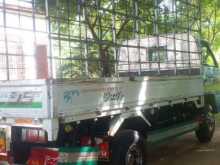 Isuzu ELF 1980 Lorry