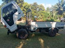 Isuzu Elf 1980 Lorry
