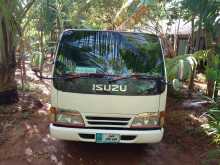 Isuzu ELF 150 1981 Crew Cab