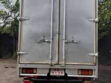 https://riyasewana.com/uploads/isuzu-elf-150-151018094622.jpg