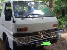 Isuzu ELF 150 1980 Van