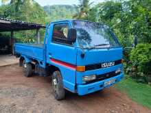 https://riyasewana.com/uploads/isuzu-elf-150-1981-1412470212924.jpg