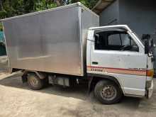 https://riyasewana.com/uploads/isuzu-elf-150-1993-1910033812892.jpg