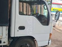 https://riyasewana.com/uploads/isuzu-elf-150-1995-101433241267149.jpg
