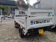 https://riyasewana.com/uploads/isuzu-elf-150-2006-1616542112212.jpg