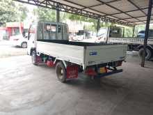 https://riyasewana.com/uploads/isuzu-elf-150-231622544352.jpg
