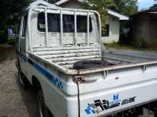 https://riyasewana.com/uploads/isuzu-elf-150-5214504862.jpg