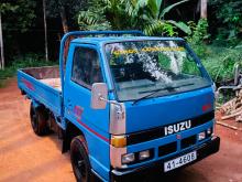 https://riyasewana.com/uploads/isuzu-elf-1514191617295.jpg