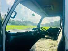 https://riyasewana.com/uploads/isuzu-elf-16-5-1993-820265612744.jpg