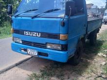 Isuzu ELF 1980 Lorry