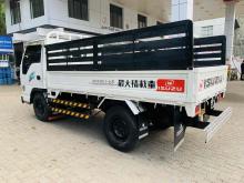 https://riyasewana.com/uploads/isuzu-elf-1617512224402.jpg