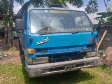 Isuzu ELF 1982 Lorry