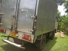 Isuzu ELF 1980 Lorry