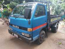 Isuzu ELF 1980 Lorry