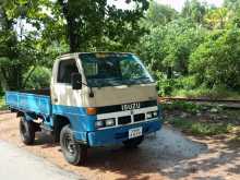 Isuzu ELF 1974 Lorry