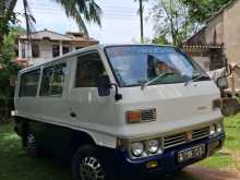 Isuzu ELF 1980 Van