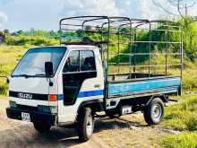 Isuzu Elf 1980 Lorry