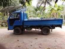 https://riyasewana.com/uploads/isuzu-elf-1980-1415275512532.jpg