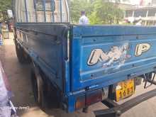 https://riyasewana.com/uploads/isuzu-elf-1980-1813105112223.jpg