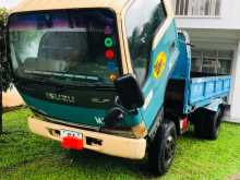 Isuzu Elf 1980 Lorry