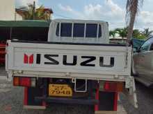 https://riyasewana.com/uploads/isuzu-elf-1980-2014260012143.jpg