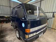 Isuzu ELF 1980 Crew Cab