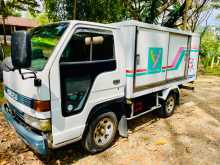 Isuzu Elf 1980 Lorry