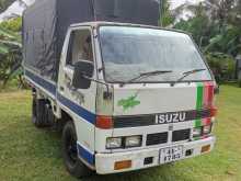 https://riyasewana.com/uploads/isuzu-elf-1981-178172712232.jpg