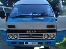 Isuzu Elf 1982 Van