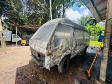 Isuzu ELF 1982 Van