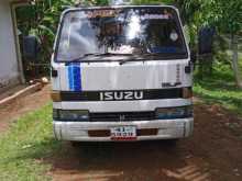 https://riyasewana.com/uploads/isuzu-elf-1982-46541812493.jpg