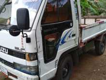 Isuzu Elf 1982 Lorry