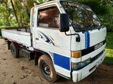 Isuzu Elf 1982 Lorry