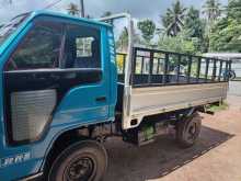 Isuzu ELF 1983 Lorry