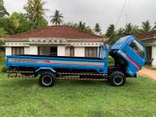 Isuzu ELF 1984 Lorry