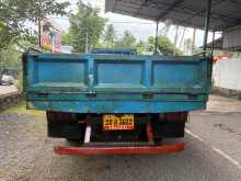 https://riyasewana.com/uploads/isuzu-elf-1984-2617595712464.jpg