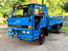 Isuzu Elf 1984 Lorry