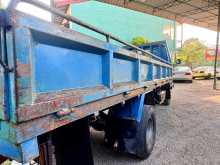 https://riyasewana.com/uploads/isuzu-elf-1984-2819281712603.jpg