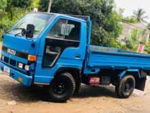 https://riyasewana.com/uploads/isuzu-elf-1985-209471912773.jpg