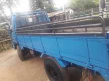 https://riyasewana.com/uploads/isuzu-elf-1986-1620221412034.jpg