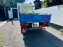 Isuzu ELF 1988 Lorry
