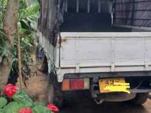 https://riyasewana.com/uploads/isuzu-elf-1988-1812525612583.jpg