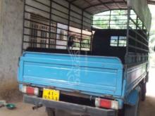 https://riyasewana.com/uploads/isuzu-elf-1988-6821111275392.jpg