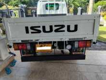https://riyasewana.com/uploads/isuzu-elf-1990-1111223612733.jpg